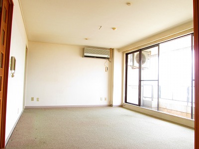 Living and room