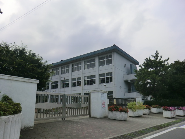 Primary school. 800m to wealth water elementary school (elementary school)