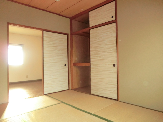 Living and room