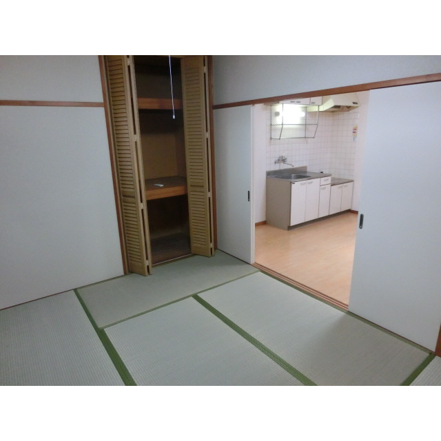 Other room space