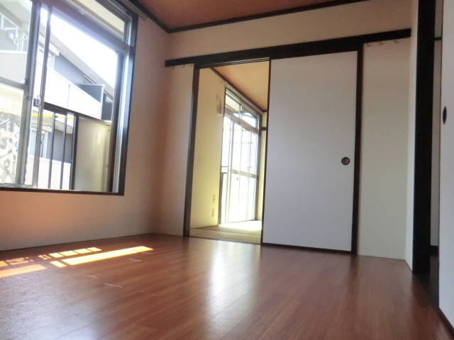 Living and room