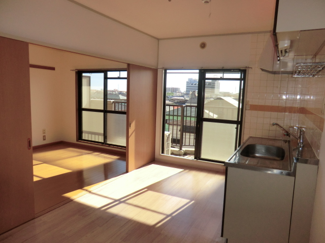 Living and room