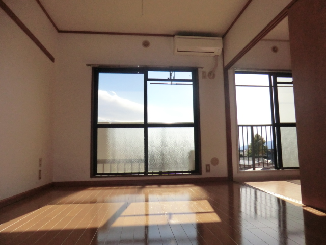 Living and room