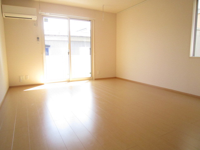 Living and room