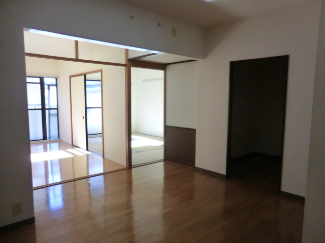 Living and room