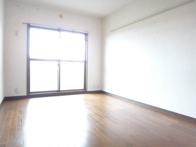 Other room space.  ◆ Western-style (entrance aside) ◆