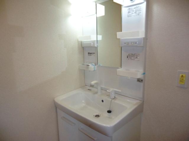 Wash basin, toilet. Same specifications Photos It is the example of construction Shower booth