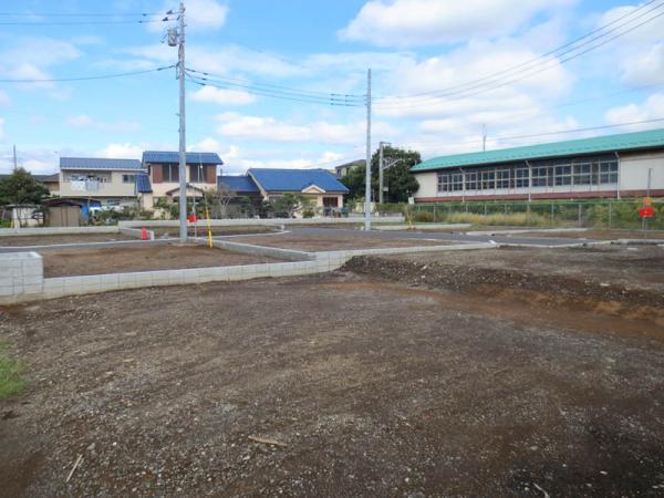 Local photos, including front road