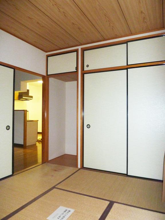 Living and room. Japanese-style room 6.0 tatami