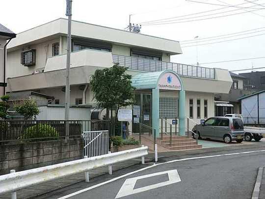 Hospital. 750m until well Medical Clinic