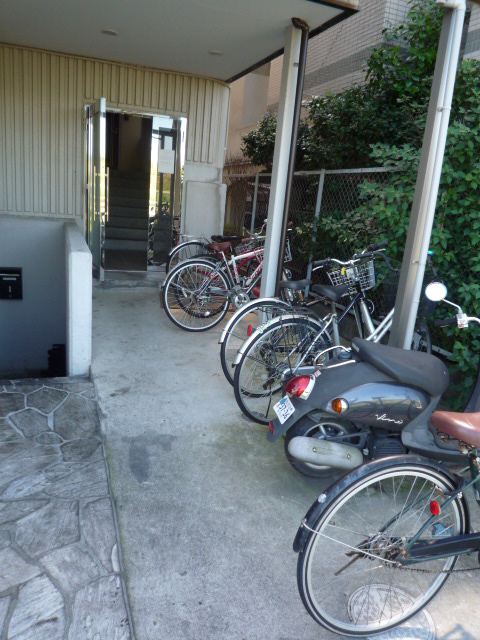 Other common areas. Bicycle is put course for free.