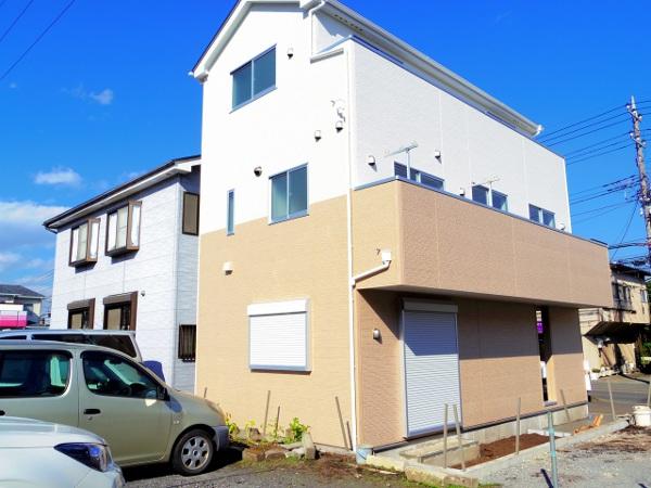 Local appearance photo. Local (10 May 2013) Shooting