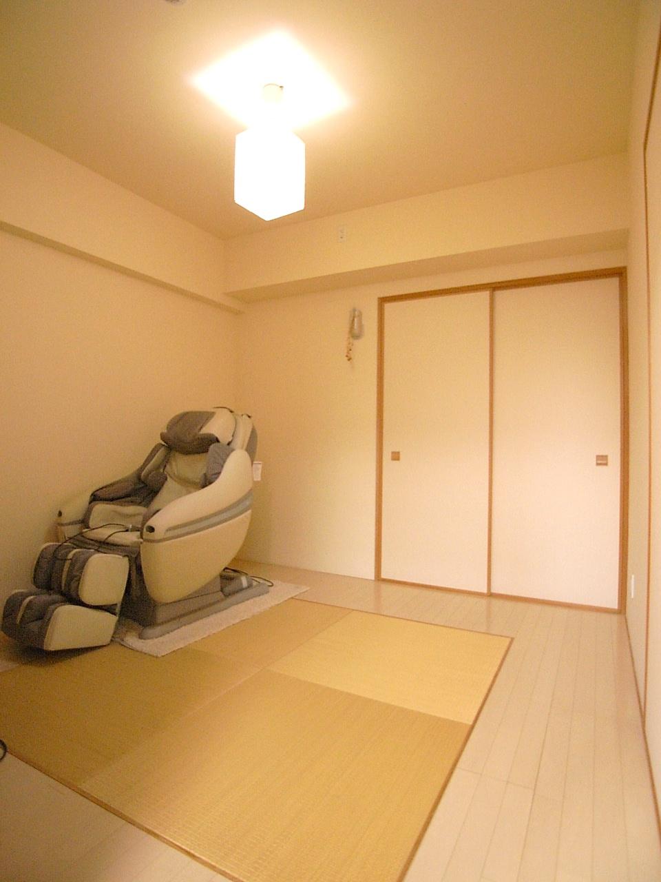 Non-living room. Stylish Ryukyu tatami Japanese-style (11 May 2013) Shooting