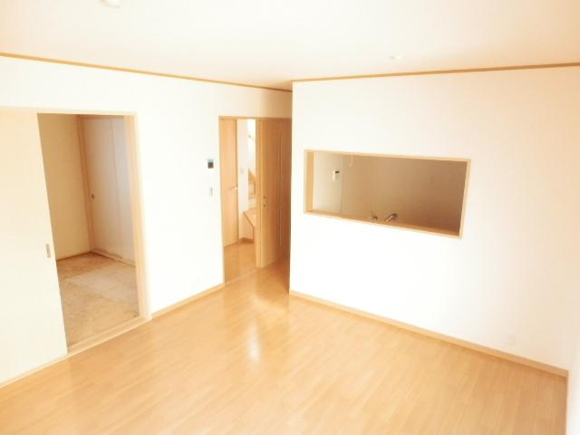 Living. Please relax slowly in the spacious living room ☆
