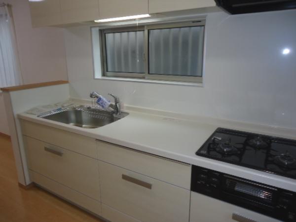 Same specifications photo (kitchen)