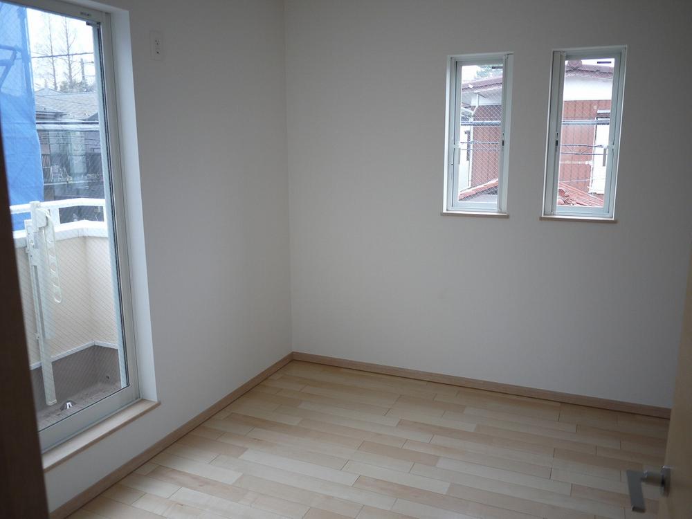 Same specifications photos (Other introspection)