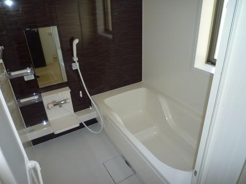 Bathroom. 1 Building bathroom