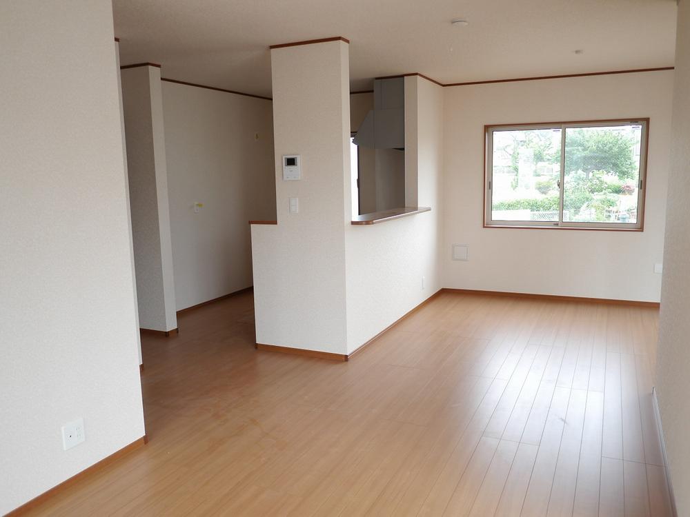 Same specifications photos (living). All room pair glass