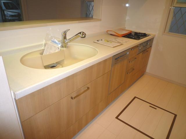 Same specifications photo (kitchen)
