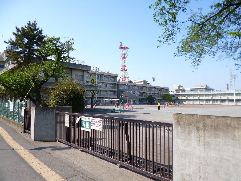 Primary school. 680m to Sagamihara City Central Elementary School (elementary school)