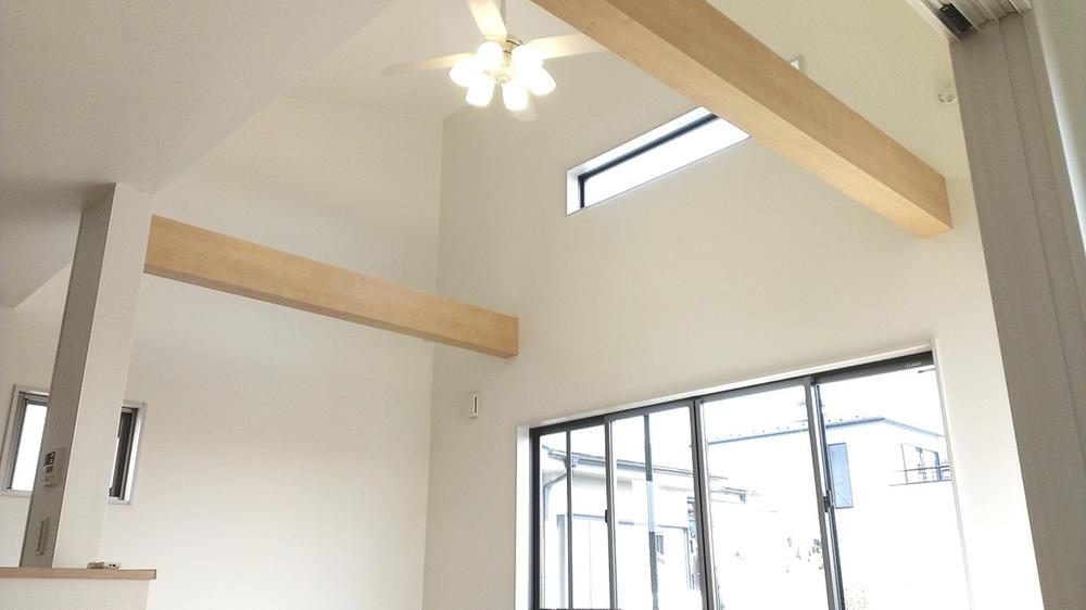 Living. Gradient ceiling ☆ Elegant with ceiling fans