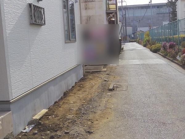 Local photos, including front road. Local (12 May 2013) Shooting