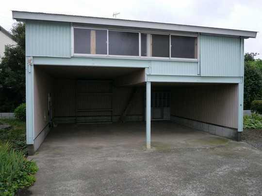 Parking lot