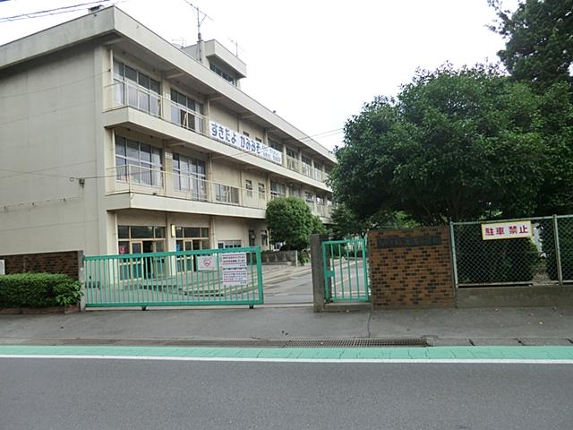 Primary school. 857m to Sagamihara Municipal upper groove Elementary School