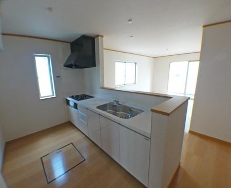 Same specifications photo (kitchen)