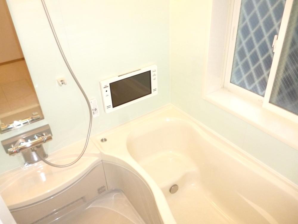 Bathroom. 1 Building