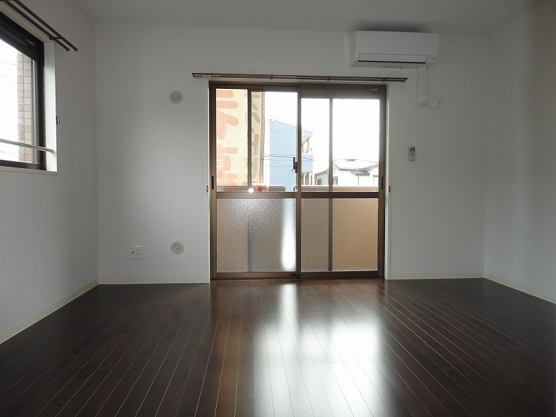 Living and room