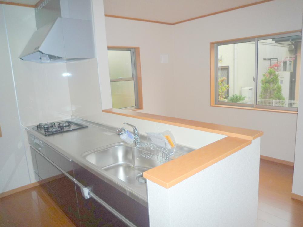 Kitchen. Kitchen where you can enjoy a family conversation even while cooking!