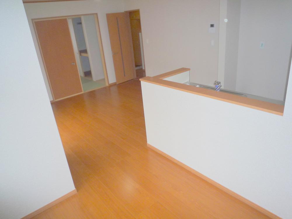 Living. Easy-to-use living