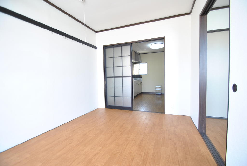 Other room space. It was renovated from Japanese-style Western-style!