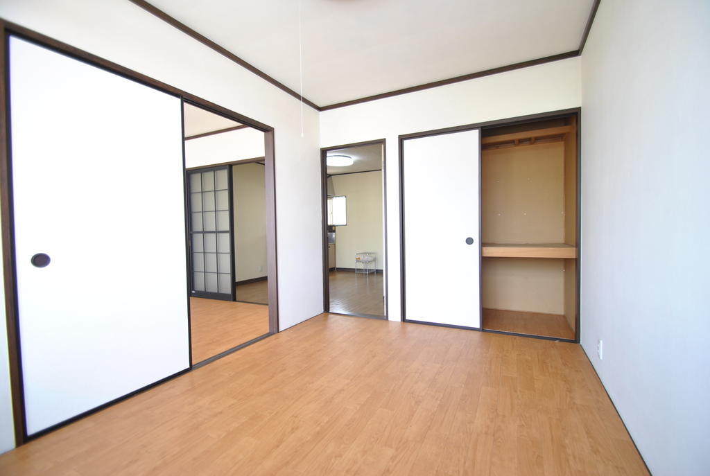 Other room space. It is with storage of between one