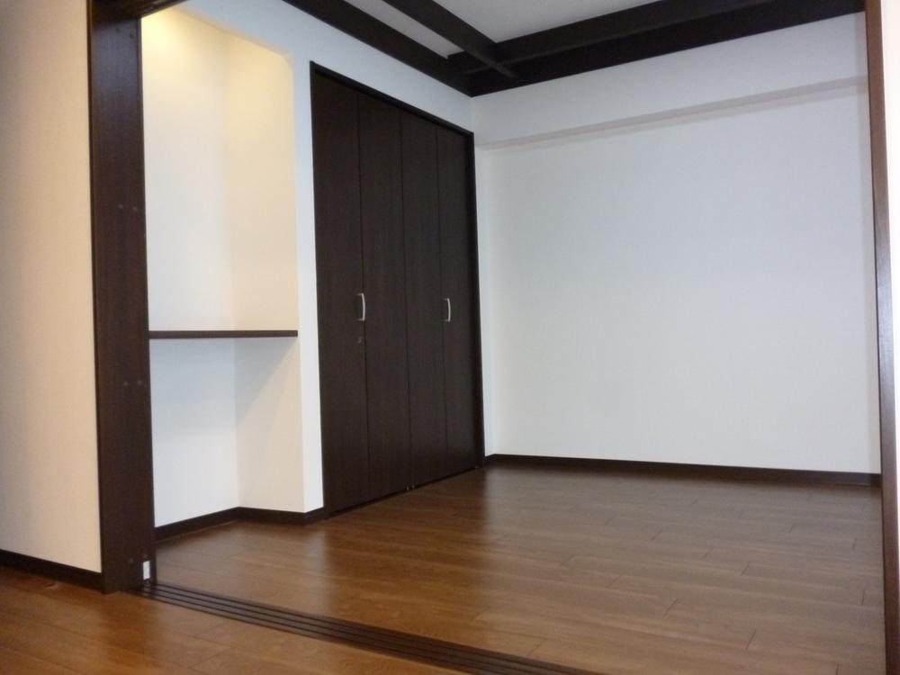 Non-living room. Indoor (10 May 2013) Shooting