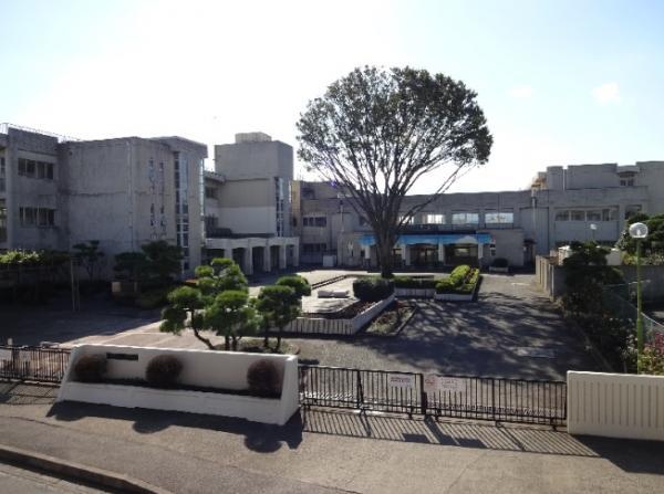 Junior high school. 700m up to junior high school upper groove Minami Junior High School