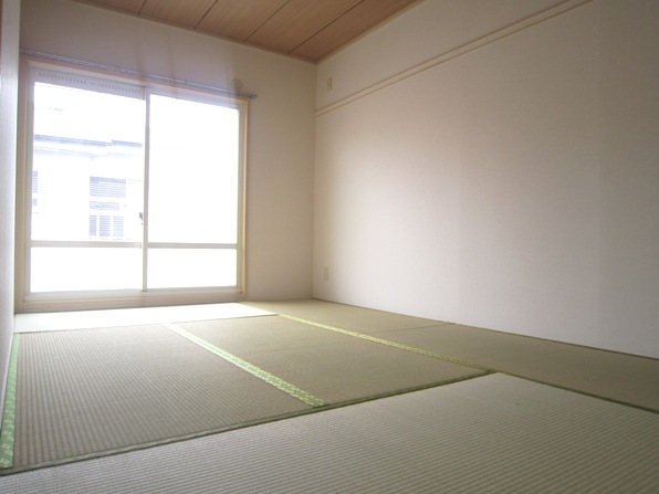Living and room. Japanese-style room 6 quires Western-style be changed at no charge