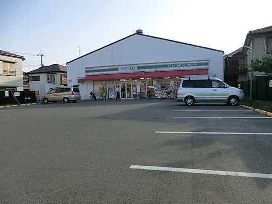 Convenience store. 1200m until the Lawson Store 100 Sagamihara Shimokuzawa shop