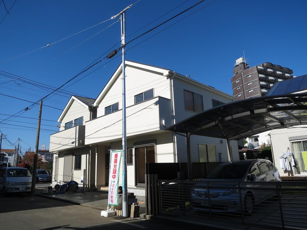 Local appearance photo. Local (11 May 2013) Shooting