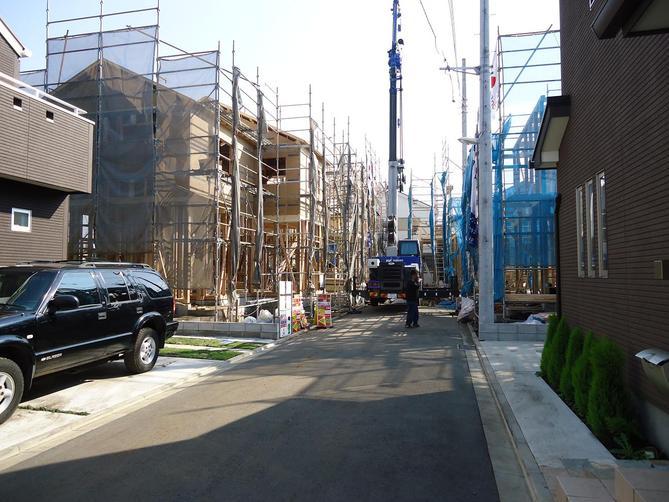 Local appearance photo. All four buildings of development subdivision!