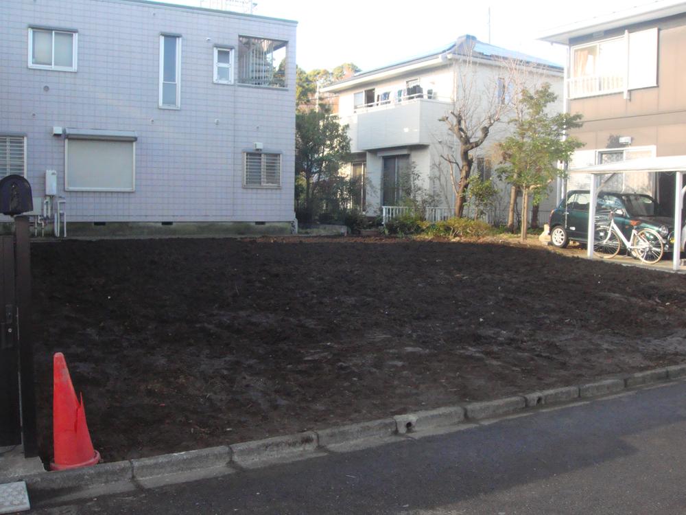 Local appearance photo. Local (12 May 2013) Shooting