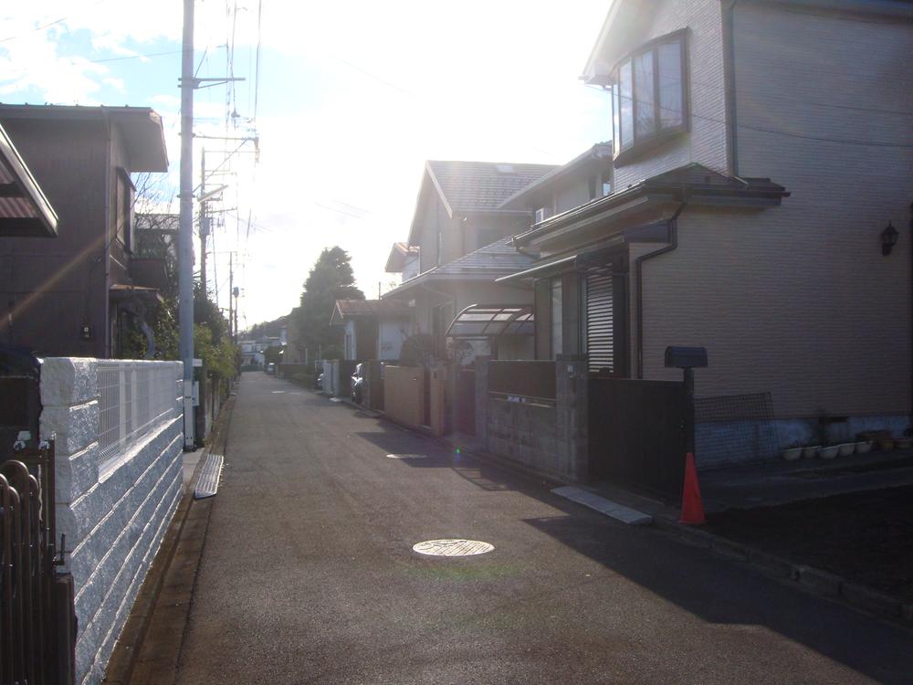 Local photos, including front road. Local (12 May 2013) Shooting