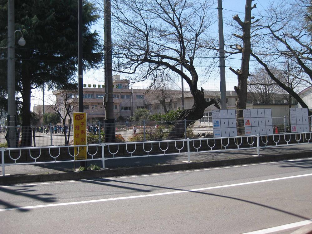 Primary school. 458m to Sagamihara Municipal Koyo Elementary School