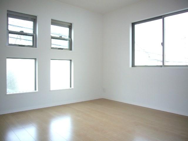 Non-living room. 1 Building Western style room