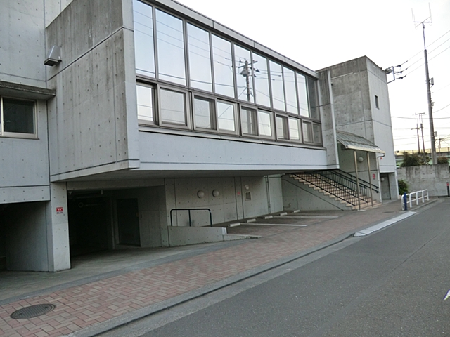 kindergarten ・ Nursery. Starling nursery school (kindergarten ・ 989m to the nursery)