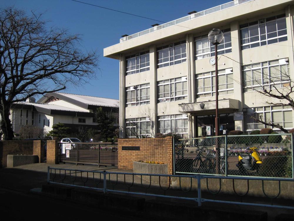Junior high school. 2004m to Sagamihara Municipal freshness junior high school