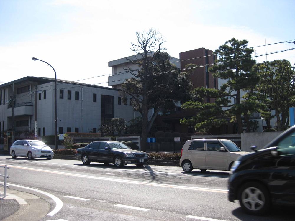 Junior high school. 570m to Sagamihara Municipal Koyama Junior High School