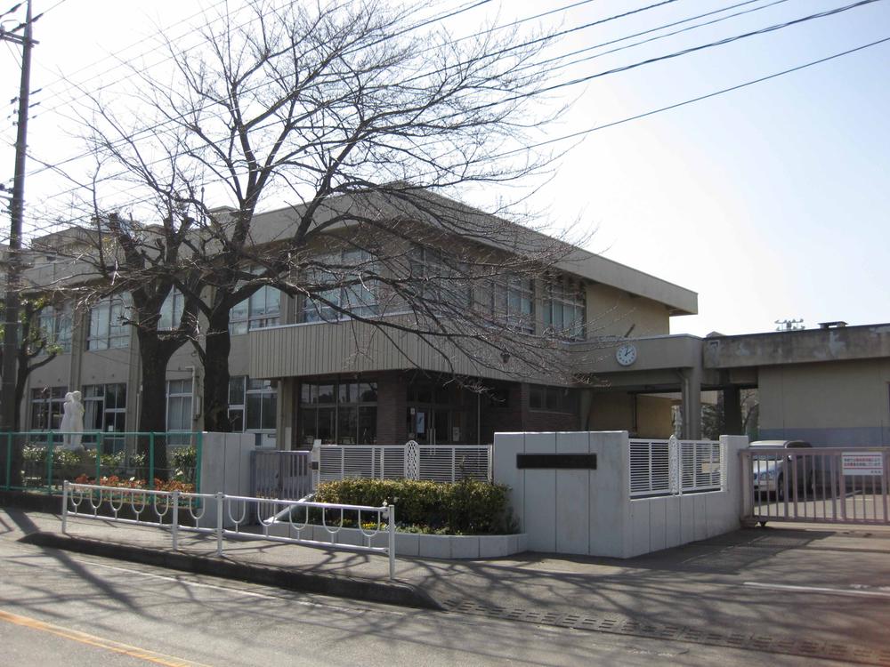 Junior high school. 1109m to Sagamihara City Central Junior High School