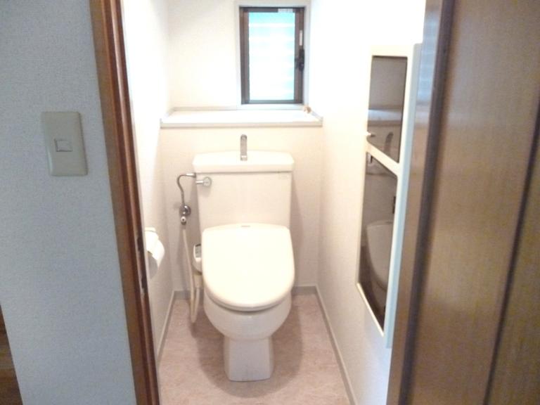 Toilet